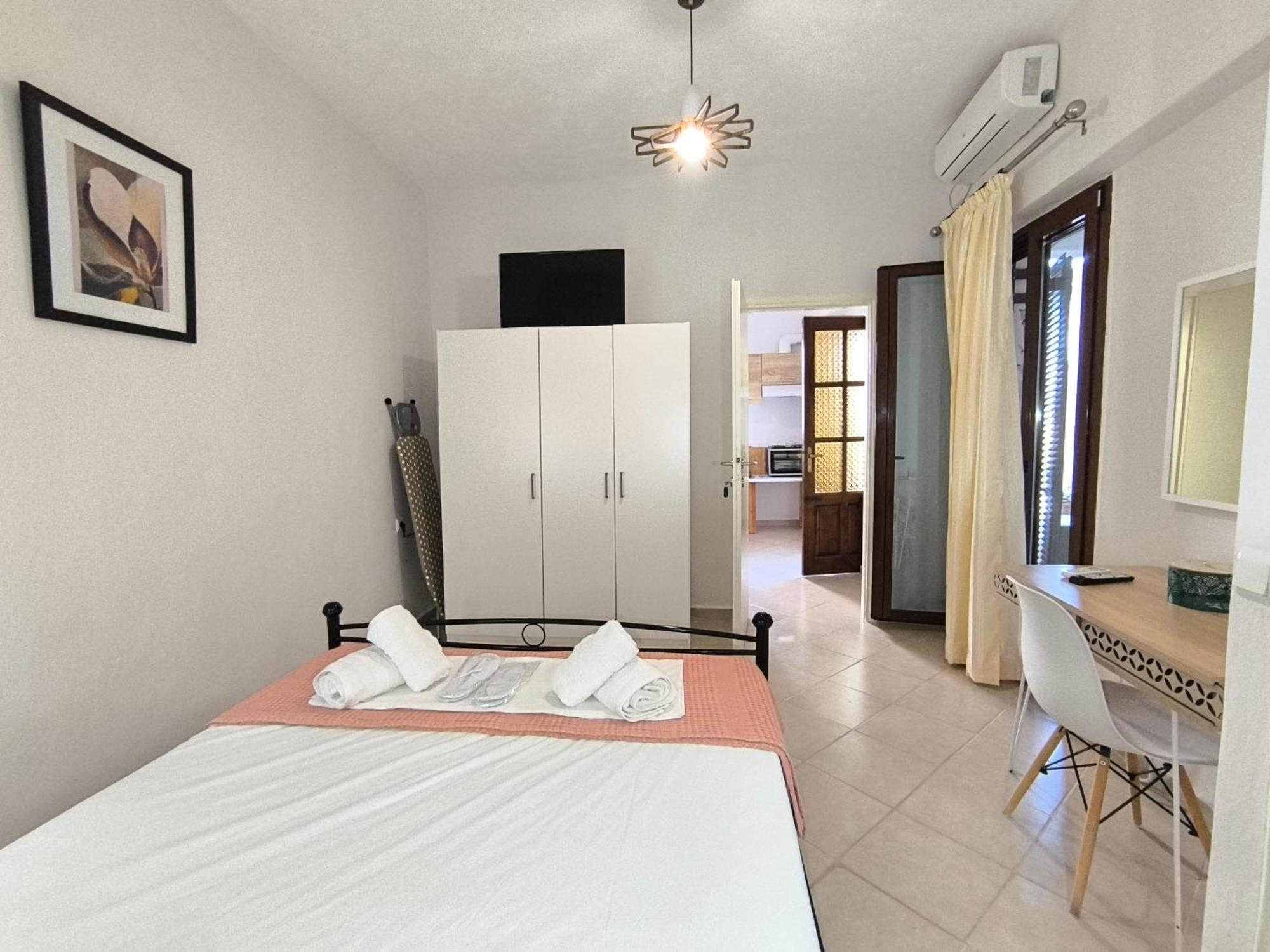 Poseidon Apartments 盖奥斯 外观 照片